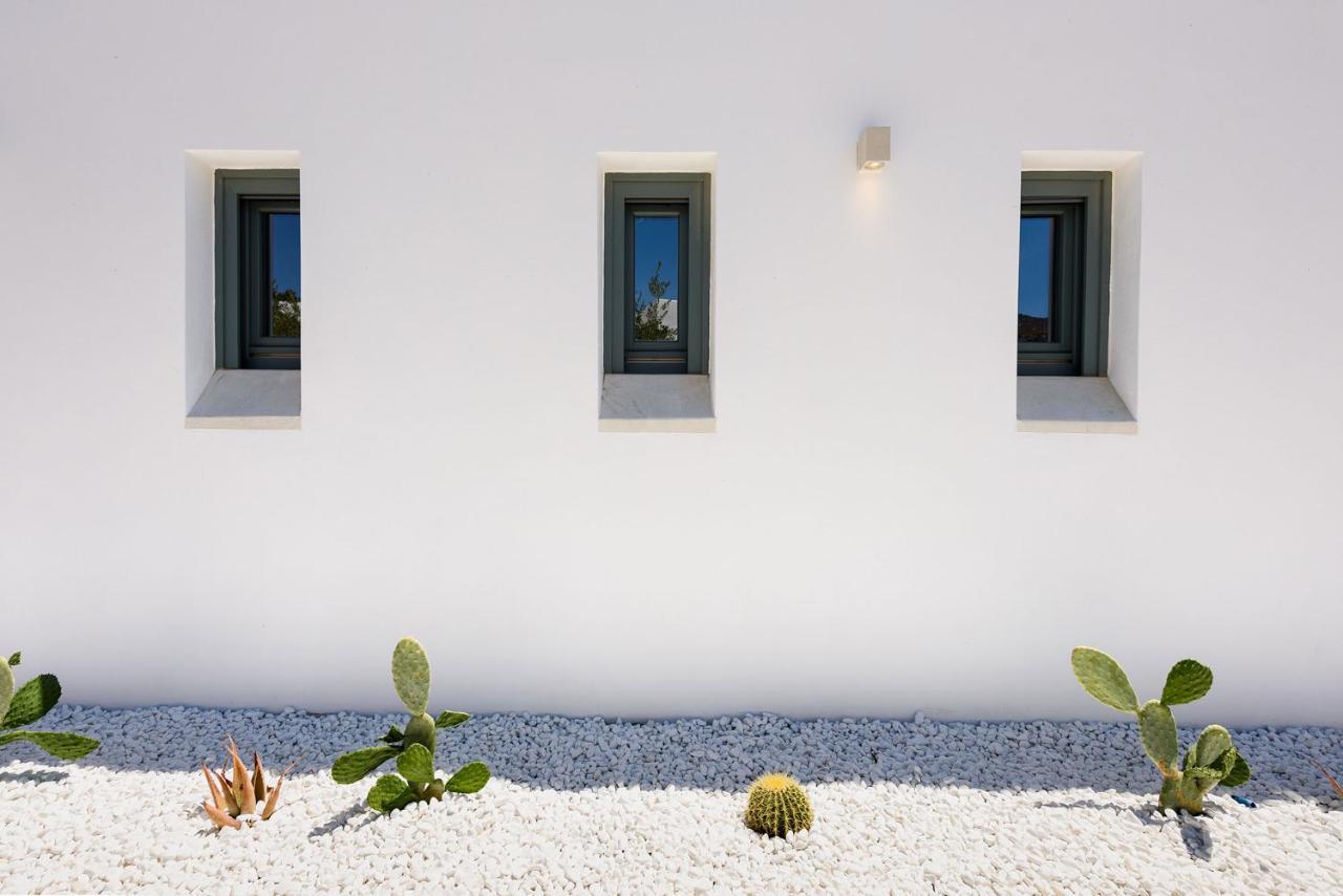 Villa Complex White And Rocks Páros Eksteriør bilde