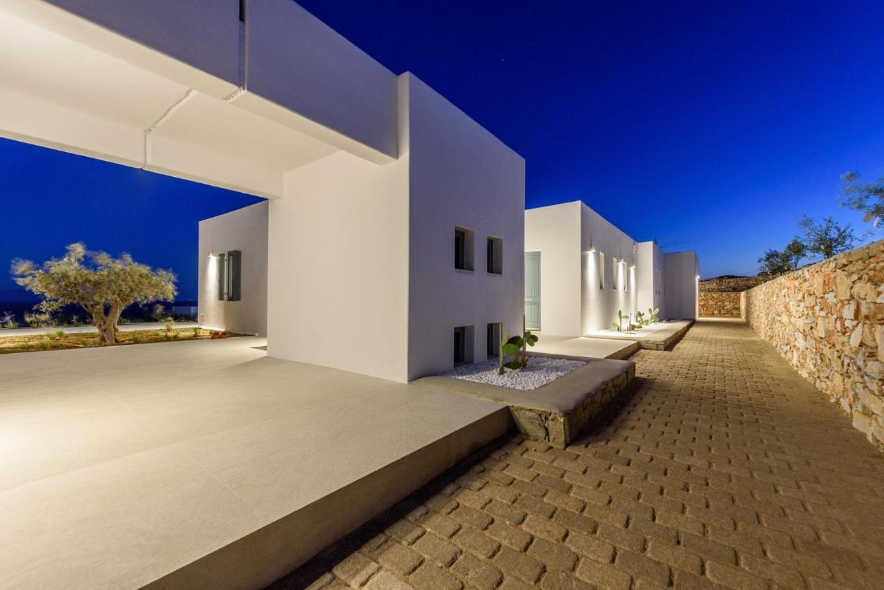 Villa Complex White And Rocks Páros Eksteriør bilde